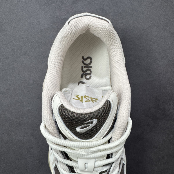 Asics Low top Casual Shoes Unisex Brown