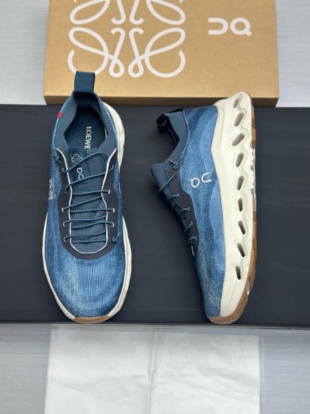 LOEWE On Running, Collaboration Cloudtilt Low top Casual Shoes Blue