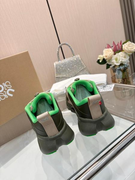 LOEWE Cloudsolo On Running, Collaboration Low top Casual Shoes Beige Green