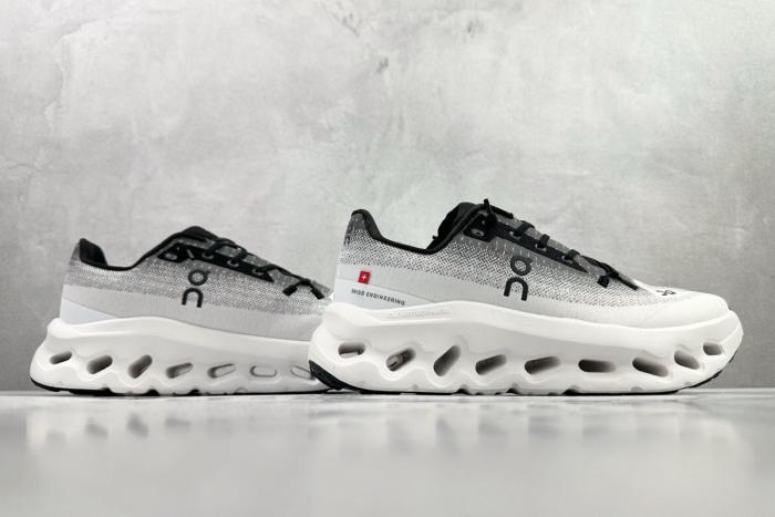 On Cloudtilt Cushioning Abrasion Resistant Breathable Low top Running Shoes White Black