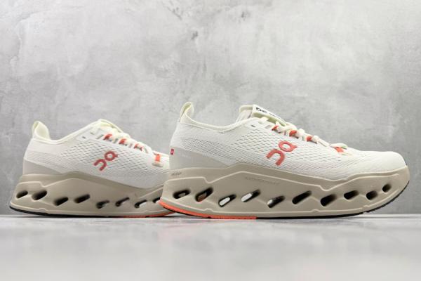 On Running Cloudsurfer Max Ivory Salmon