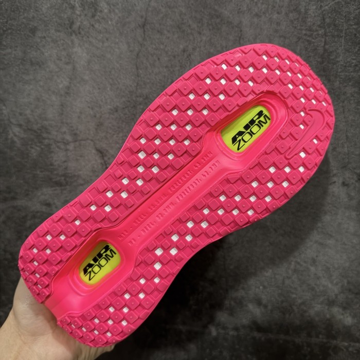 Nike Vomero Premium Hyper Pink