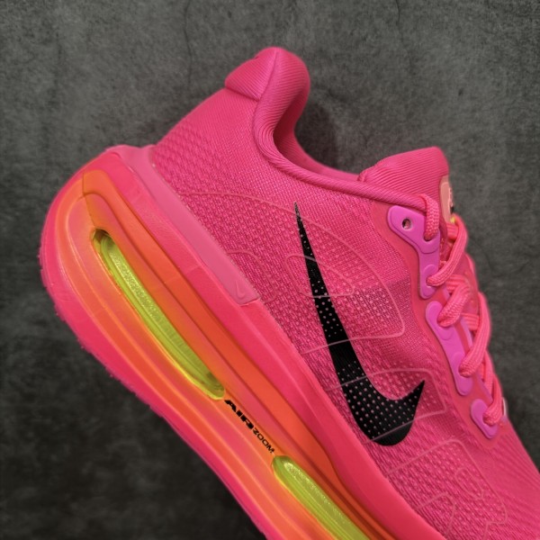 Nike Vomero Premium Hyper Pink