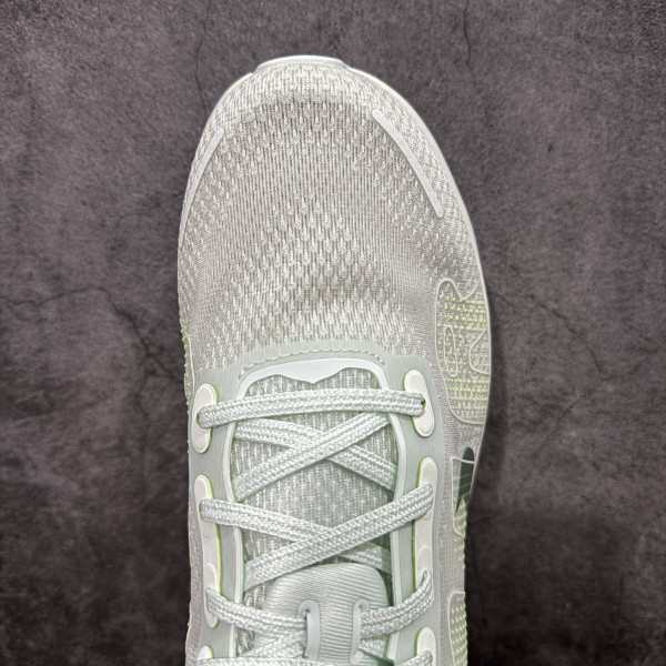 Nike Vomero Premium Barely Volt