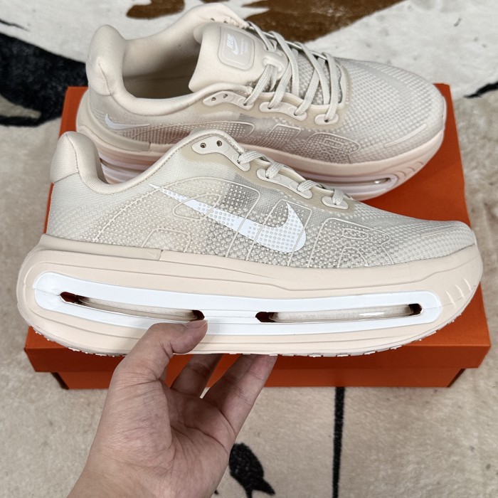 Nike Vomero Premium Chalk
