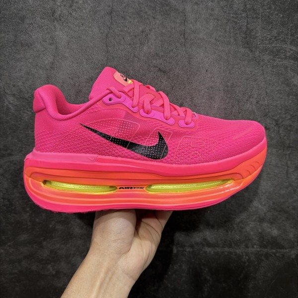 Nike Vomero Premium Hyper Pink