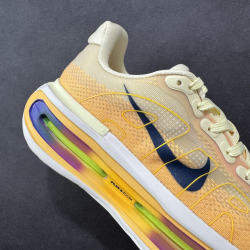Nike Vomero Premium Alabaster
