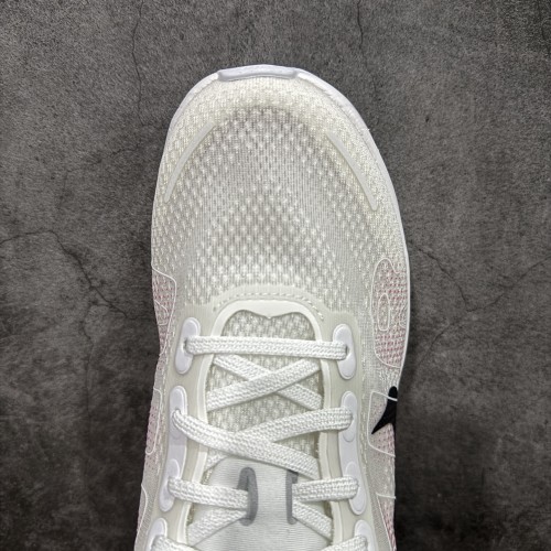 Nike Vomero Premium White Bright Crimson