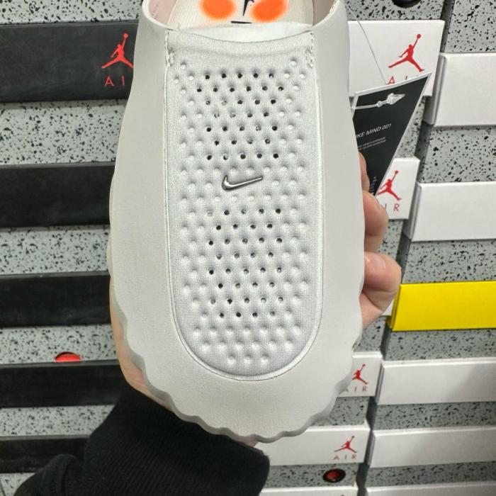 Nike Mind 001 Slide Light Smoke Grey