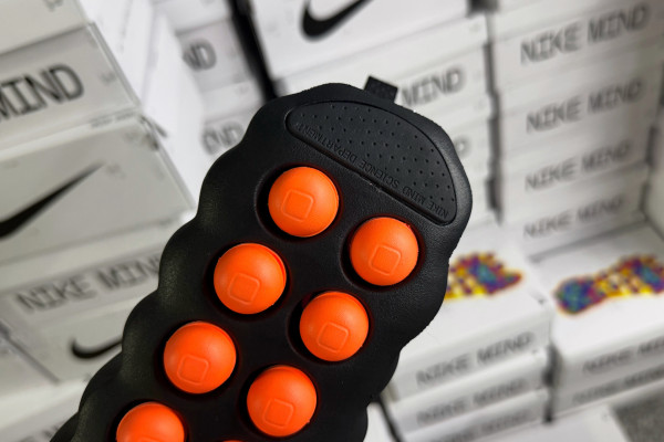 Nike Mind 002 Black Hyper Crimson