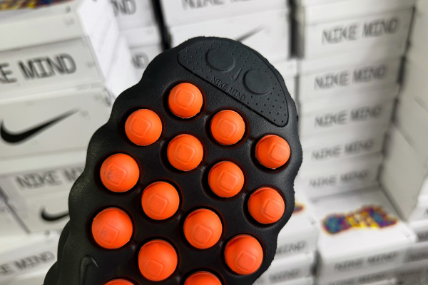 Nike Mind 002 Black Hyper Crimson