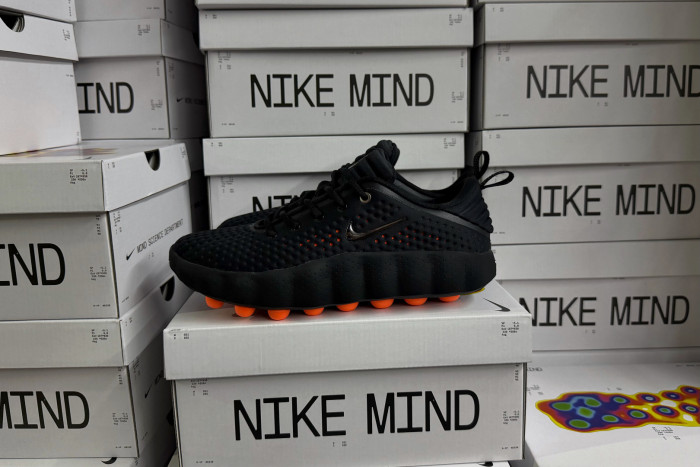 Nike Mind 002 Black Hyper Crimson