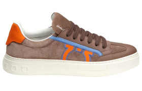 FERRAGAMO Low top Stylish Skateboarding Shoes Men's Camel