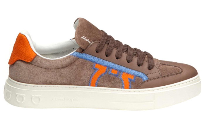 FERRAGAMO Low top Stylish Skateboarding Shoes Men's Camel