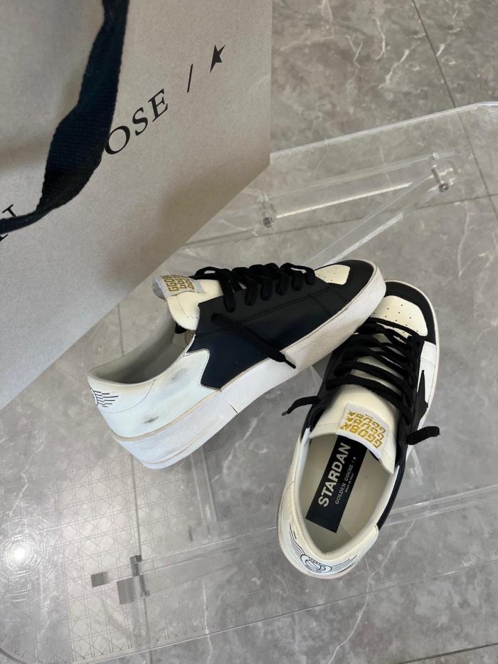 Golden Goose Stardan Low top Stylish Skateboarding Shoes Women's Black White Distressed Style