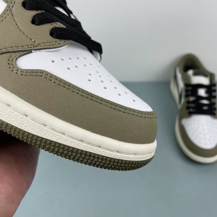 Jordan 1 Retro Low Medium Olive Summit White Sail Black