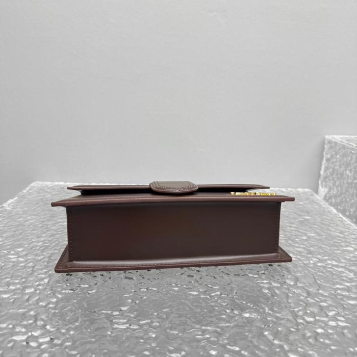 Jacquemus Bambino Large Handbag BAW00007BC01A01850 size 23.5*13 cm