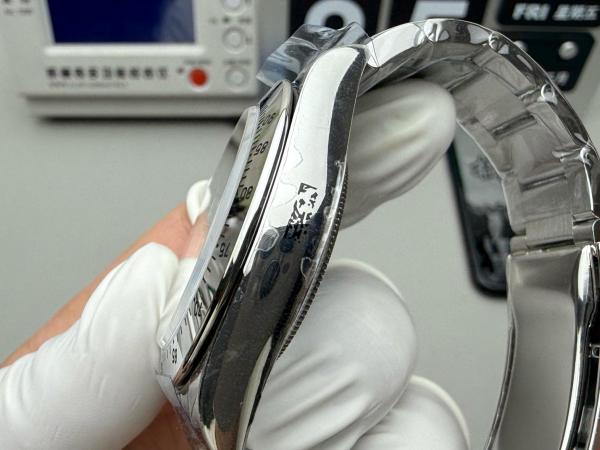 Rolex 2009 pre-owned Daytona 40mm