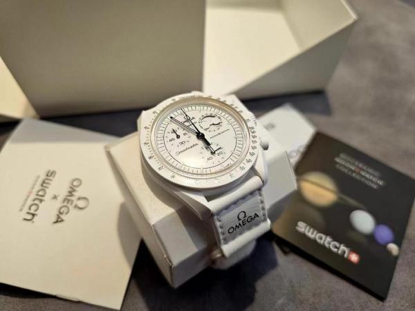 SWATCH x OMEGA Men 42mm White Watch SO33W700 
