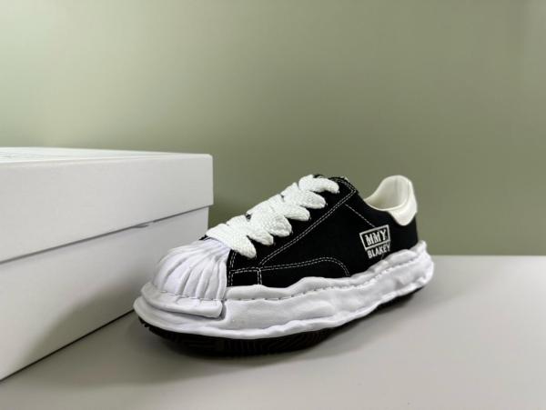 Maison Mihara Yasuhiro Blakey OG Sole Canvas Low Black