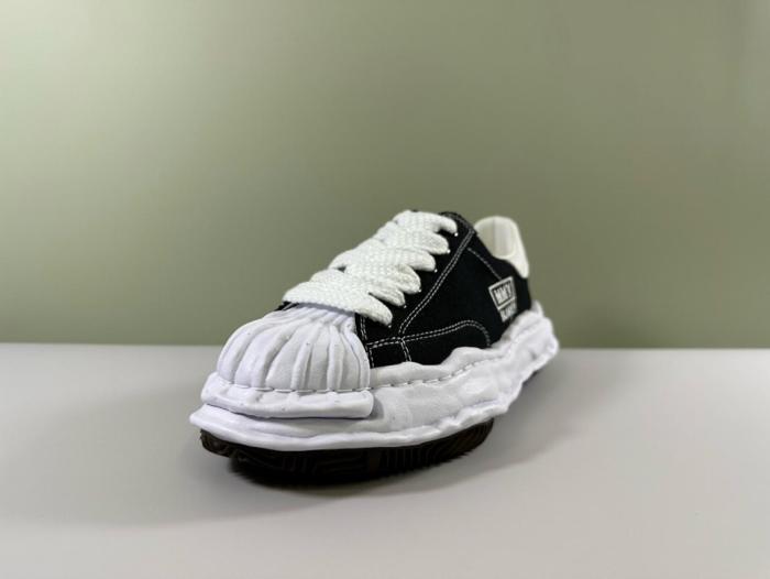 Maison Mihara Yasuhiro Blakey OG Sole Canvas Low Black
