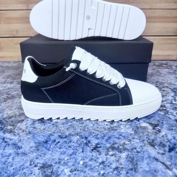 Numeris Atelier Acrylic Black