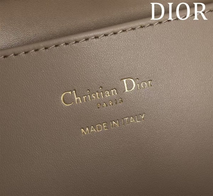 DIOR Toujours Cow Leather Handbag Small Women's Rouge Beige M2835OSNW-M51U size 16*12*18 cm