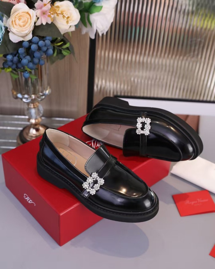 Roger Vivier Viv' Rangers Calfskin Loafers Women's Black