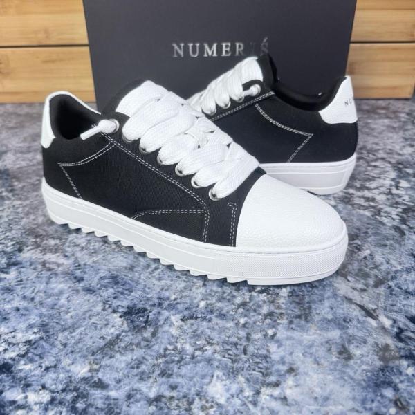 Numeris Atelier Acrylic Black