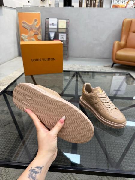 LOUIS VUITTON Beverly Hills Low top Skateboard Shoes Men's Taupe