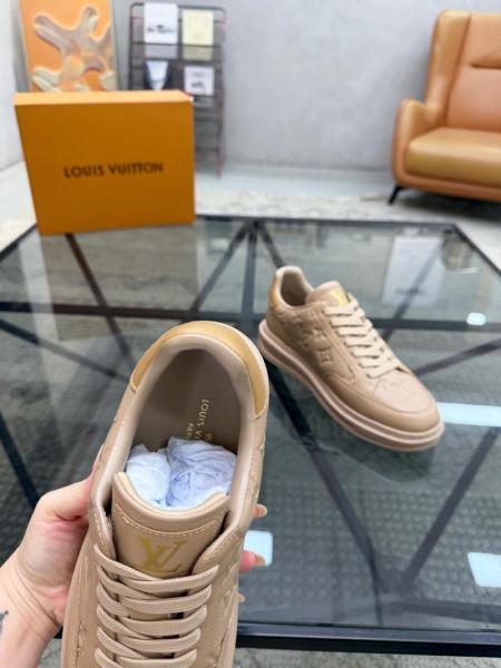 LOUIS VUITTON Beverly Hills Low top Skateboard Shoes Men's Taupe