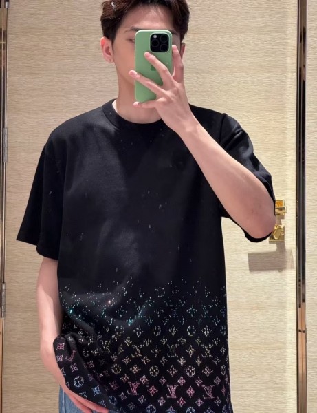 LOUIS VUITTON Monogram Gradient Embellished Short Sleeved Crewneck