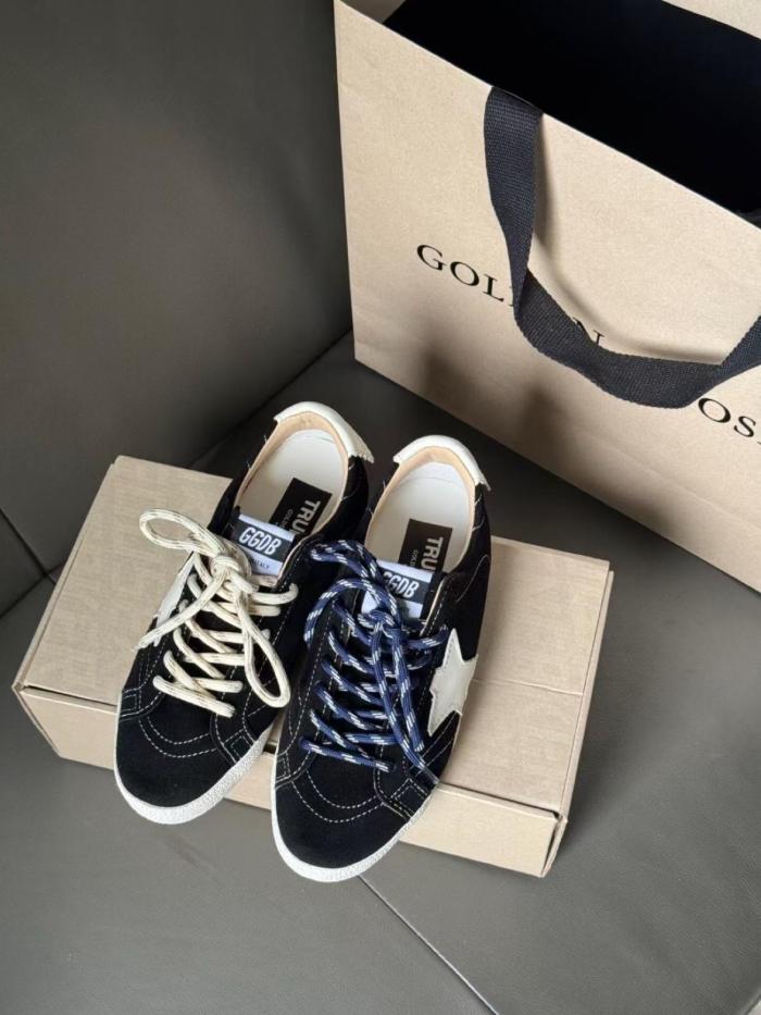 Golden Goose True Star Low top Casual Shoes