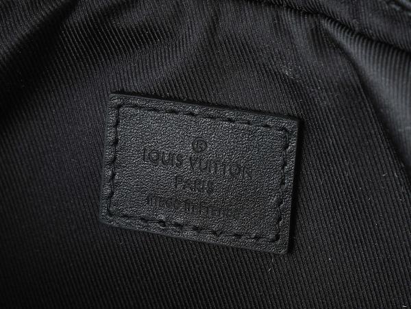 LOUIS VUITTON M46955 size L23.8*W7.8*H16cm