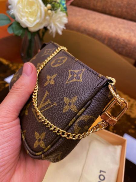 Louis Vuitton 2003 Pochette Accessoires clutch bag M58009 15.5*4*10.5cm