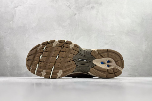 New Balance 530 Brown Tan