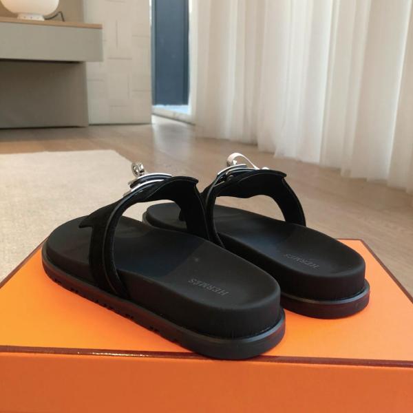 HERMES Empire Flip Flops Women's Black