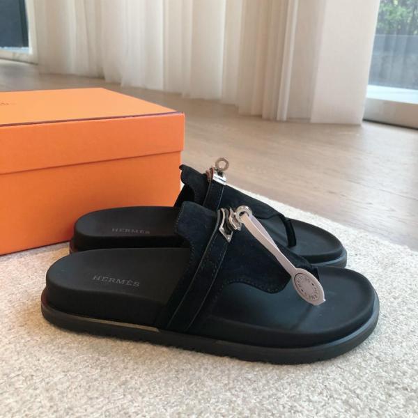 HERMES Empire Flip Flops Women's Black