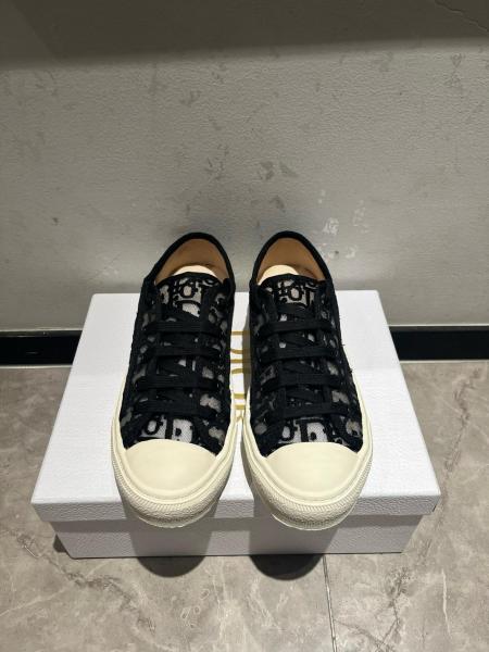 DIOR Walk'n'Dior Low top Skateboard Shoes Women's Black