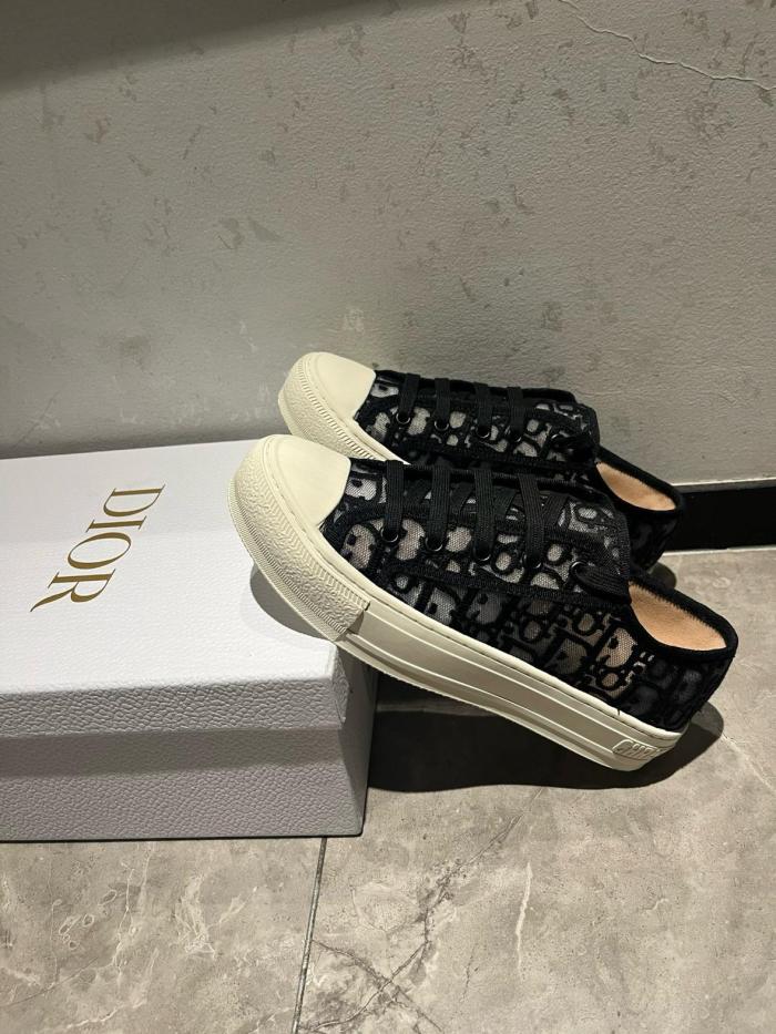 DIOR Walk'n'Dior Low top Skateboard Shoes Women's Black
