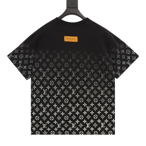 Louis Vuitton T-shirt 260330