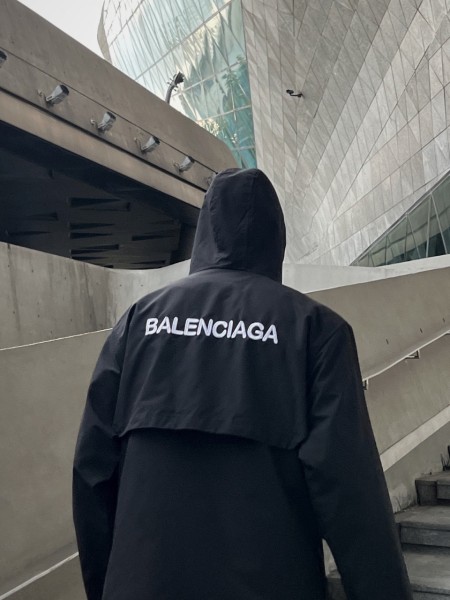 Balenciaga jacket 260330
