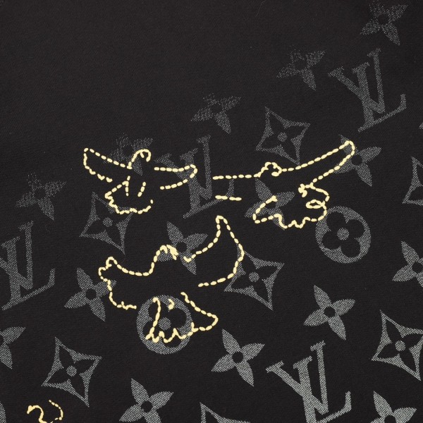Louis Vuitton T-shirt 260330