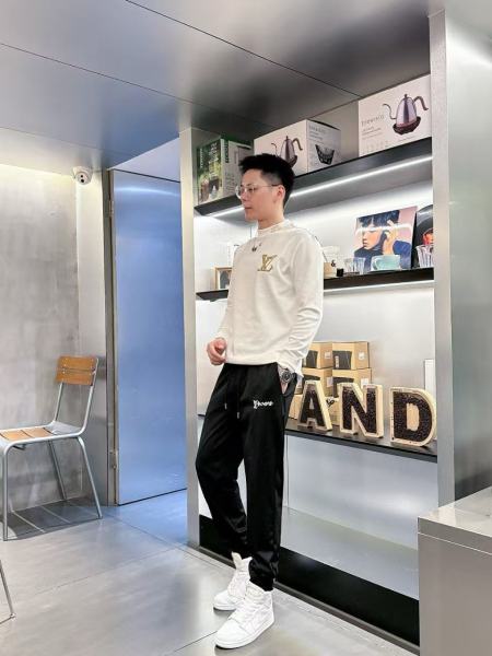 Louis Vuitton Pant 260330