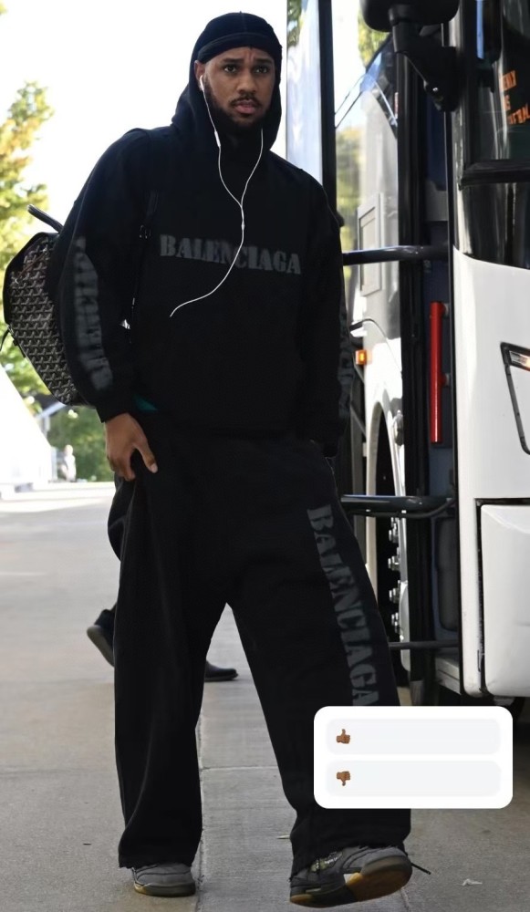 Balenciaga jacket 260330