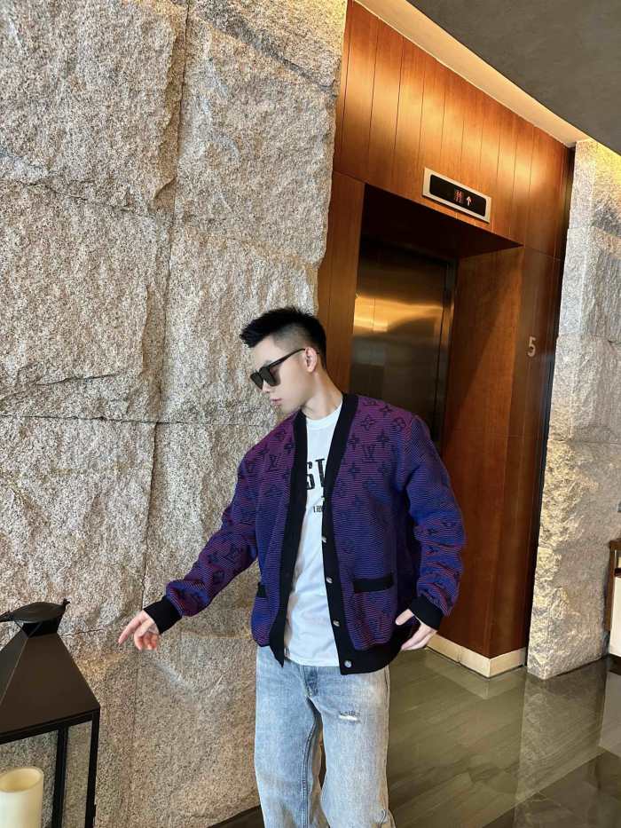 LOUIS VUITTON Optical Monogram Jacquard Cardigan