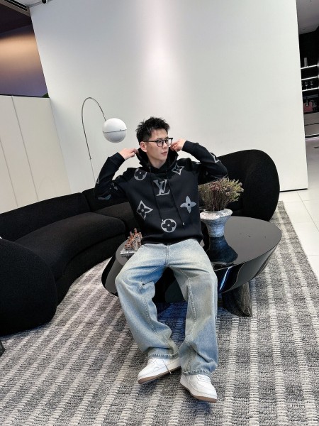 Louis Vuitton Hoodie 260330