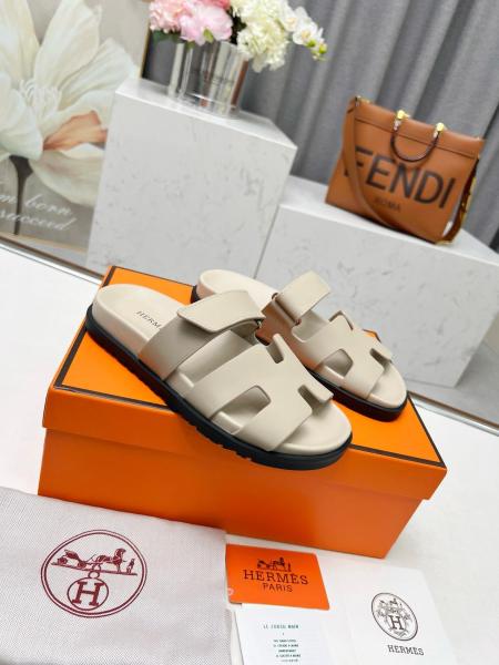 HERMES Chypre Slide Slippers 1.2cm Exotic Beige