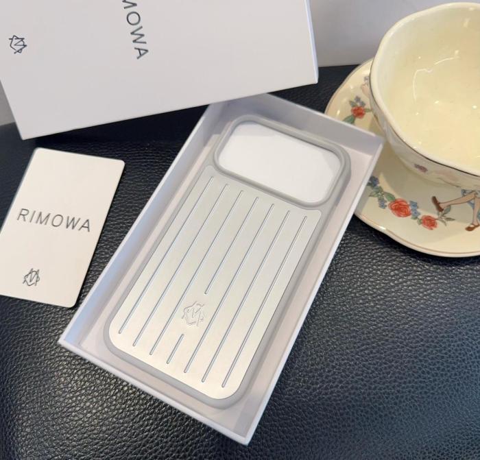RIMOWA iPhone Cases Silver Case for iPhone 17