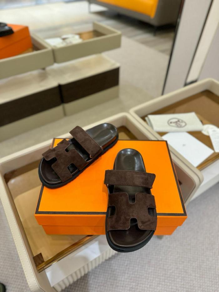 HERMES Chypre Slide Slippers Brown